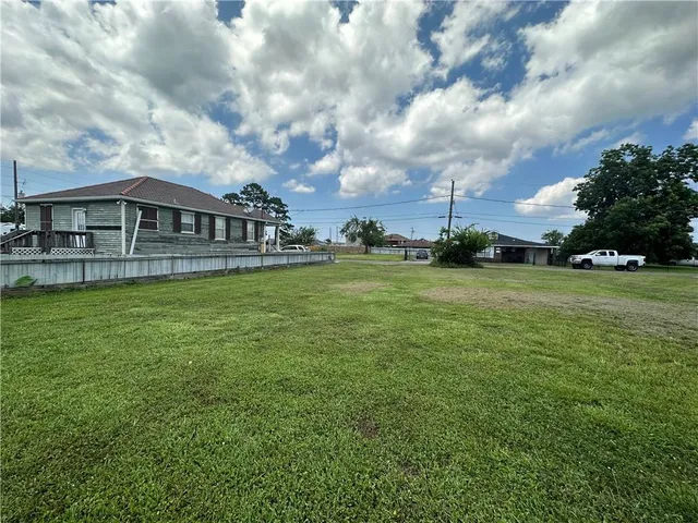 $50,000 | 13-14 6th Street, Chalmette, LA 70043