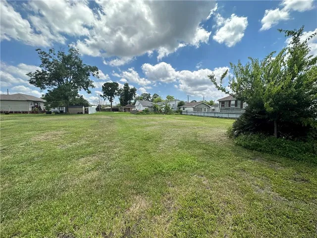 $50,000 | 13-14 6th Street, Chalmette, LA 70043
