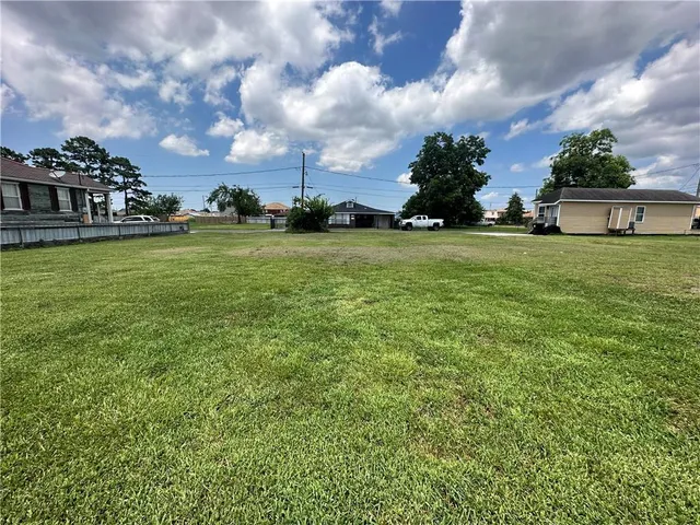 $50,000 | 13-14 6th Street, Chalmette, LA 70043