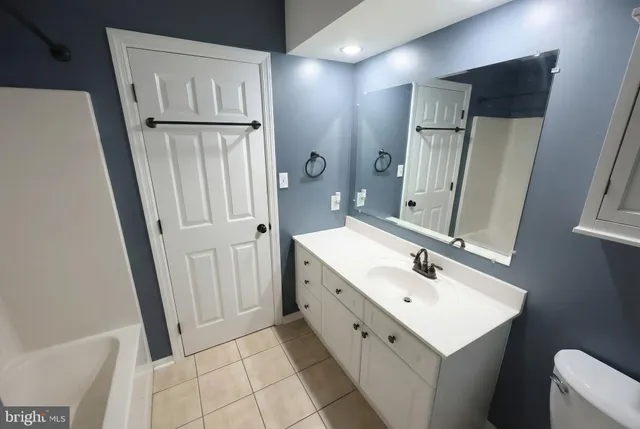 a view of a room with an empty space