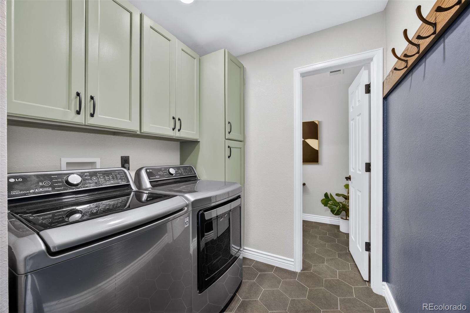 6734 Amherst Court Highlands Ranch, CO 80130 - Photo 20 of 42