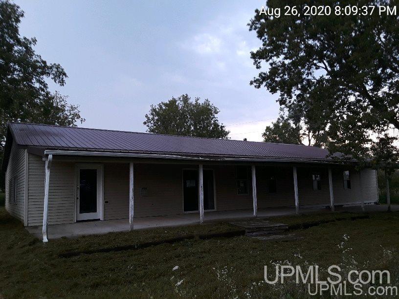 8077 Co Road Gladstone, MI 49837 - Photo 1 of 21