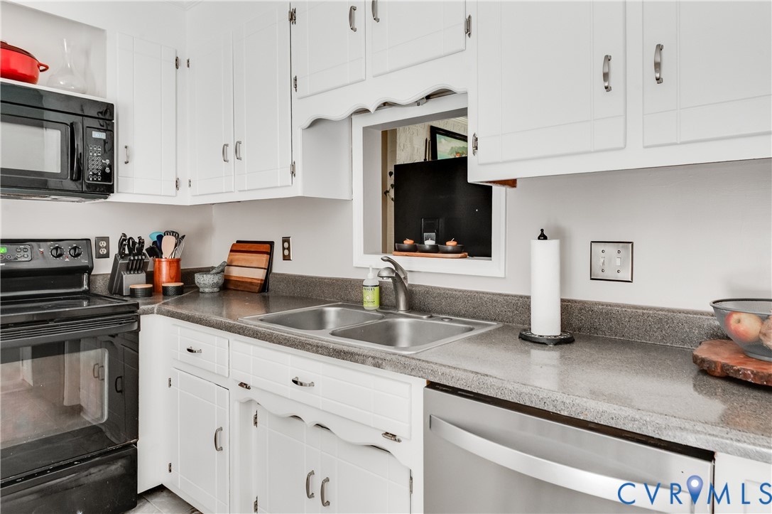 9815 Brenspark Road Chesterfield, VA 23832 - Photo 8 of 38 Updated kitchen featuring white cabinetry with chr