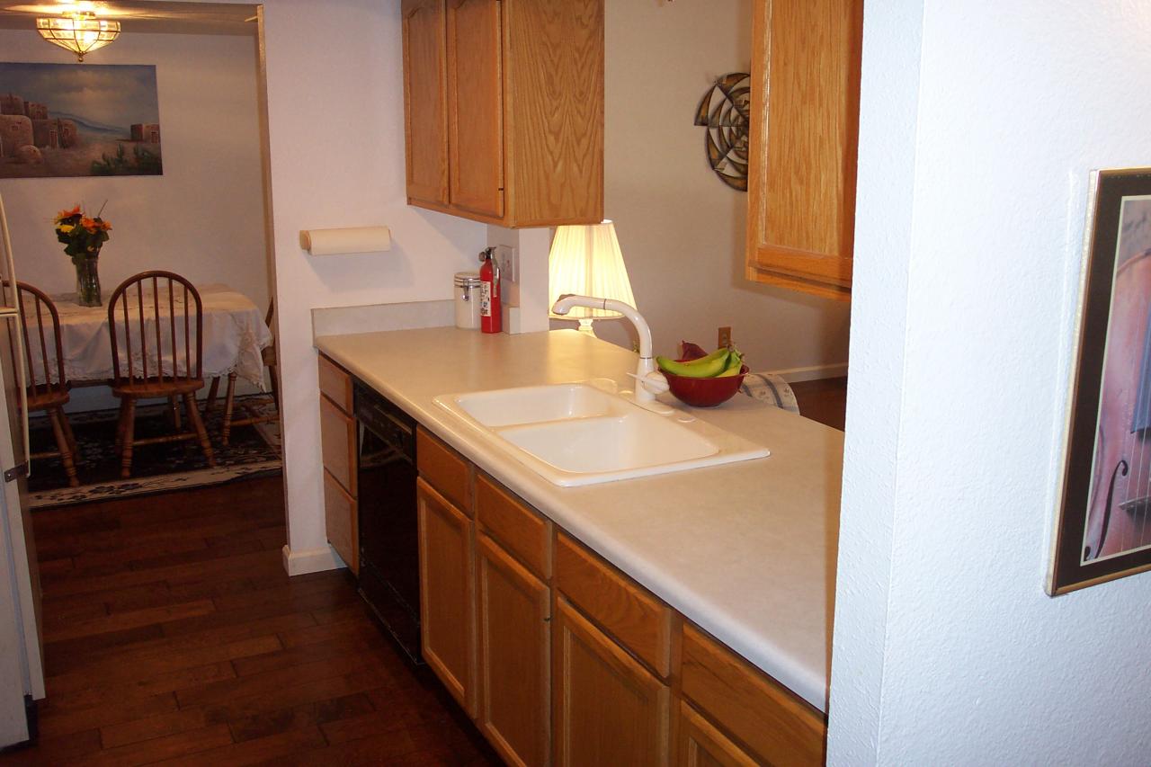 4503 South Terrace Road Tempe, AZ 85282 - Photo 8 of 13 Kitchen