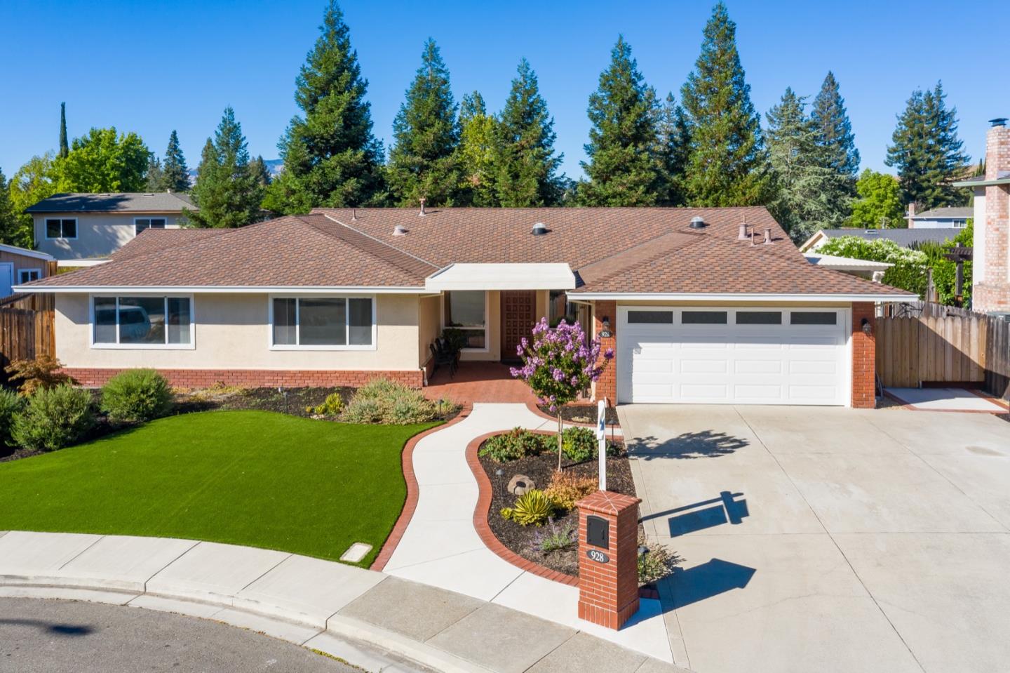 928 Lynn Court San Ramon, CA 94583 - Photo 41 of 43 a front view of a house with garden