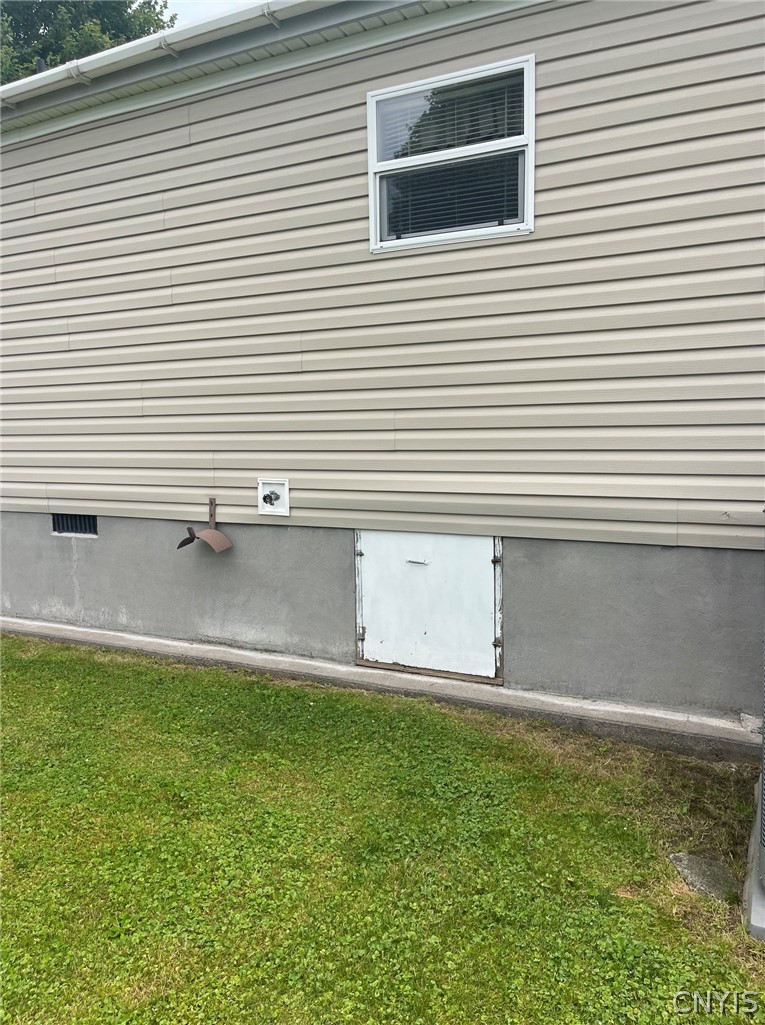 4825 Beacon Light Road Verona, NY 13421 - Photo 12 of 36 Access to crawl space