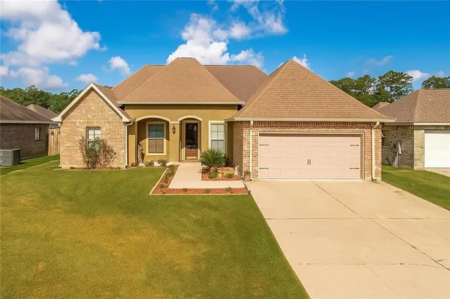 $274,900 | 40158 Olde Mill Lane, Ponchatoula, LA 70454
