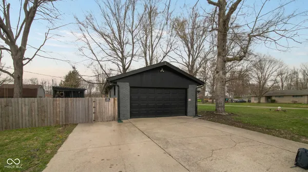 $198,900 | 3400 West Fleetwood Drive, Muncie, IN 47302