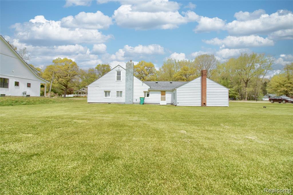 30977 West Road New Boston, MI 48164 - Photo 27 of 58 Gallery Image 27