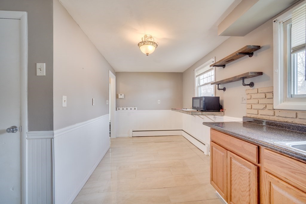 6 Metzger Place Springfield, MA 01104 - Photo 11 of 22