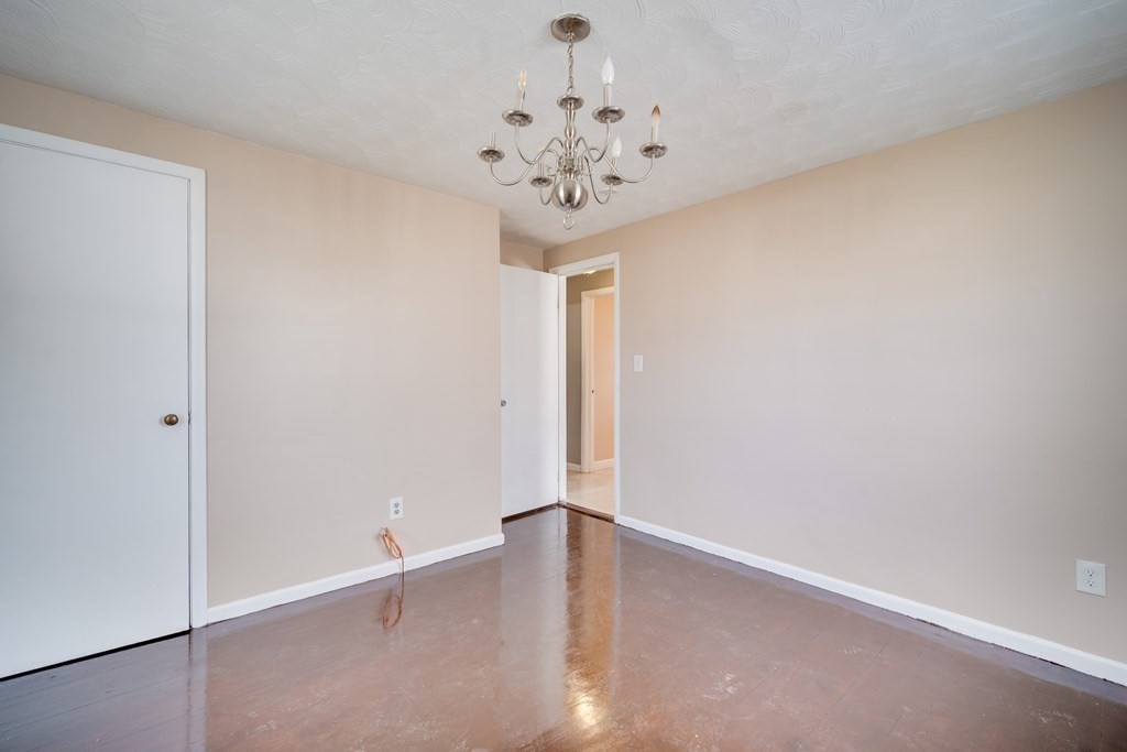 6 Metzger Place Springfield, MA 01104 - Photo 15 of 22