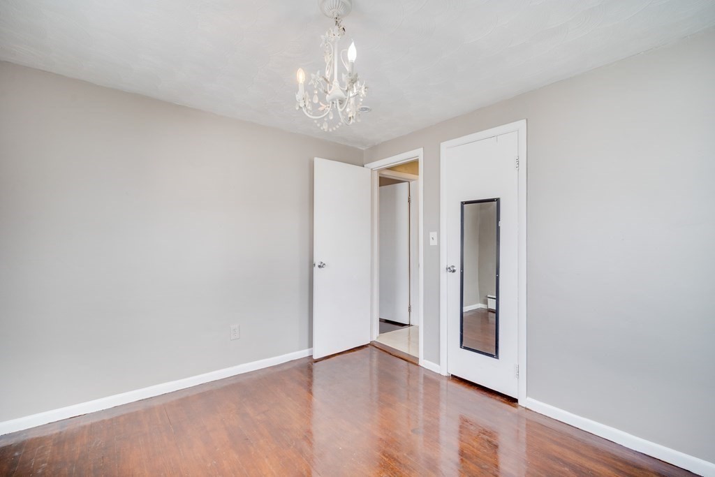 6 Metzger Place Springfield, MA 01104 - Photo 17 of 22