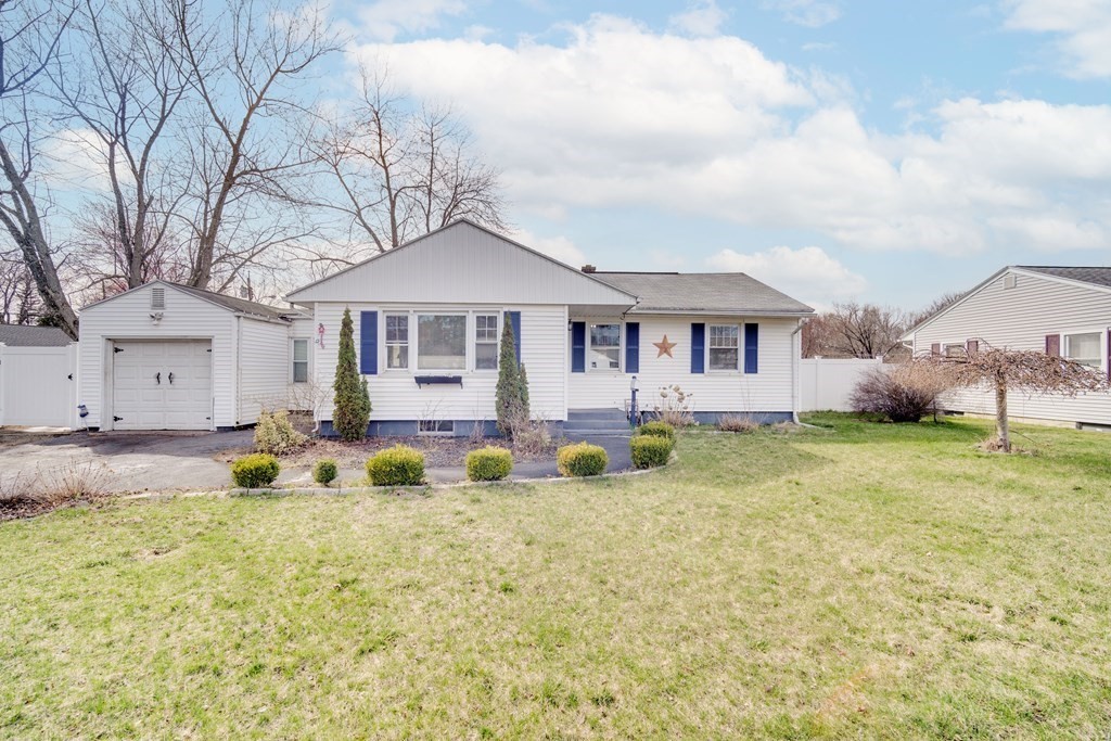 6 Metzger Place Springfield, MA 01104 - Photo 2 of 22