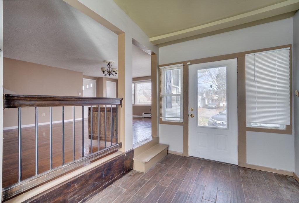 6 Metzger Place Springfield, MA 01104 - Photo 8 of 22
