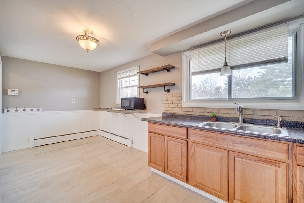 6 Metzger Place Springfield, MA 01104 - Photo 10 of 22