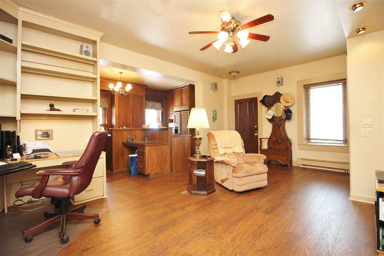 2415 North River Road Marion, IN 46952 - Photo 10 of 36 Gallery Image 10
