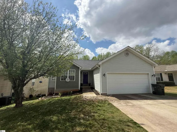 $372,500 | 107 Kingscreek Drive, Greer, SC 29650