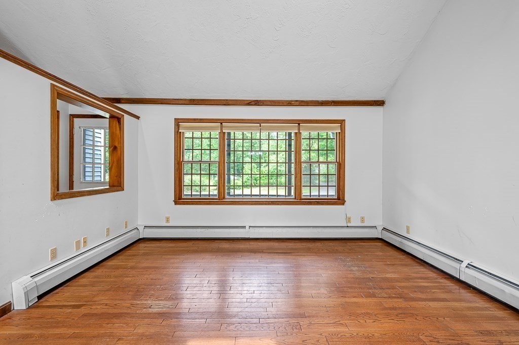 125 Rice Avenue Northborough, MA 01532 - Photo 7 of 40
