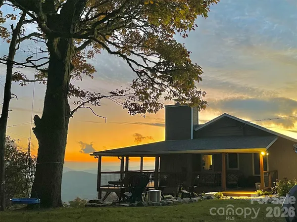$1,250,000 | 536 Lands End Lane, Maggie Valley, NC 28751
