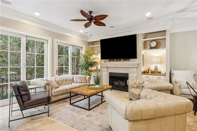 $1,695,000 | 17 Corine Lane, Hilton Head Island, SC 29928