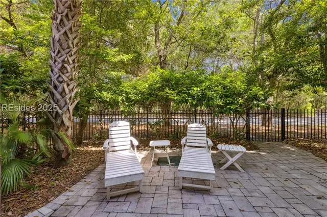 $1,695,000 | 17 Corine Lane, Hilton Head Island, SC 29928