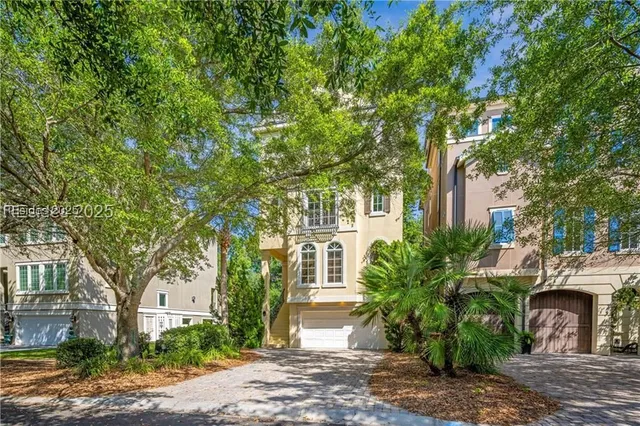 $1,695,000 | 17 Corine Lane, Hilton Head Island, SC 29928
