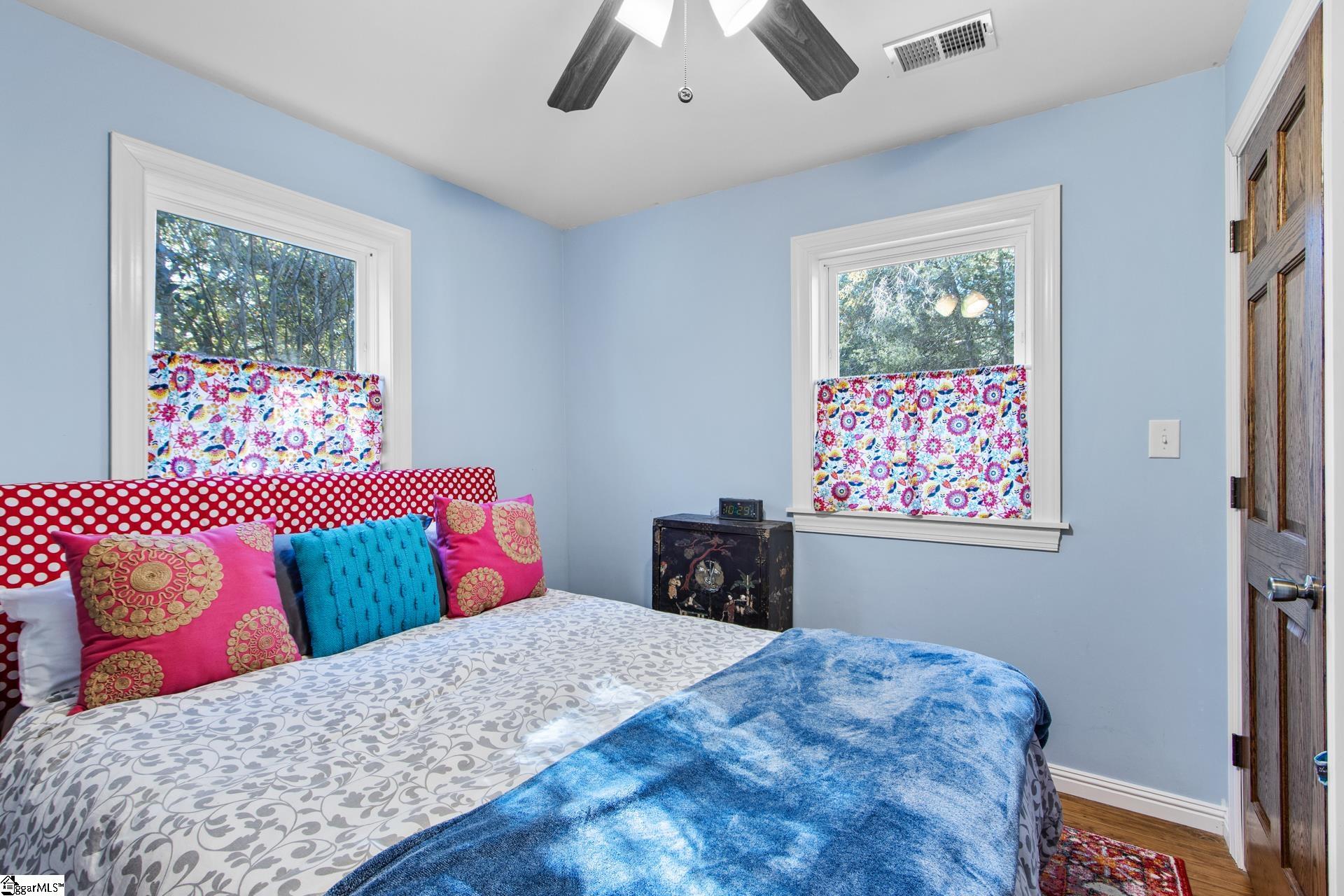 335 Fairview Church Road Kinards, SC 29355 - Photo 10 of 32