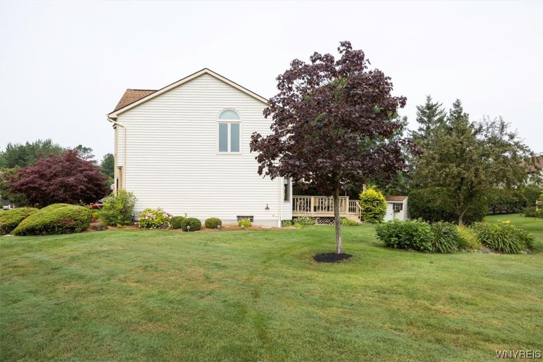 221 Rambling Road Amherst, NY 14051 - Photo 23 of 33 A view of the side yard.