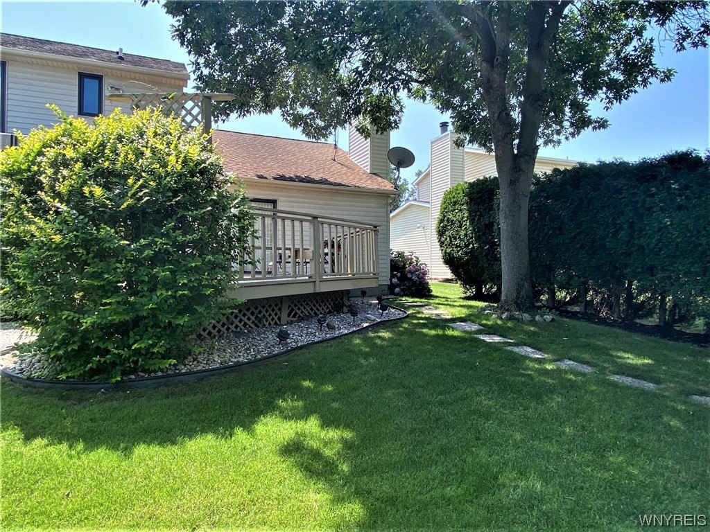 221 Rambling Road Amherst, NY 14051 - Photo 29 of 33 Lots of privacy while entertaining or just chillin