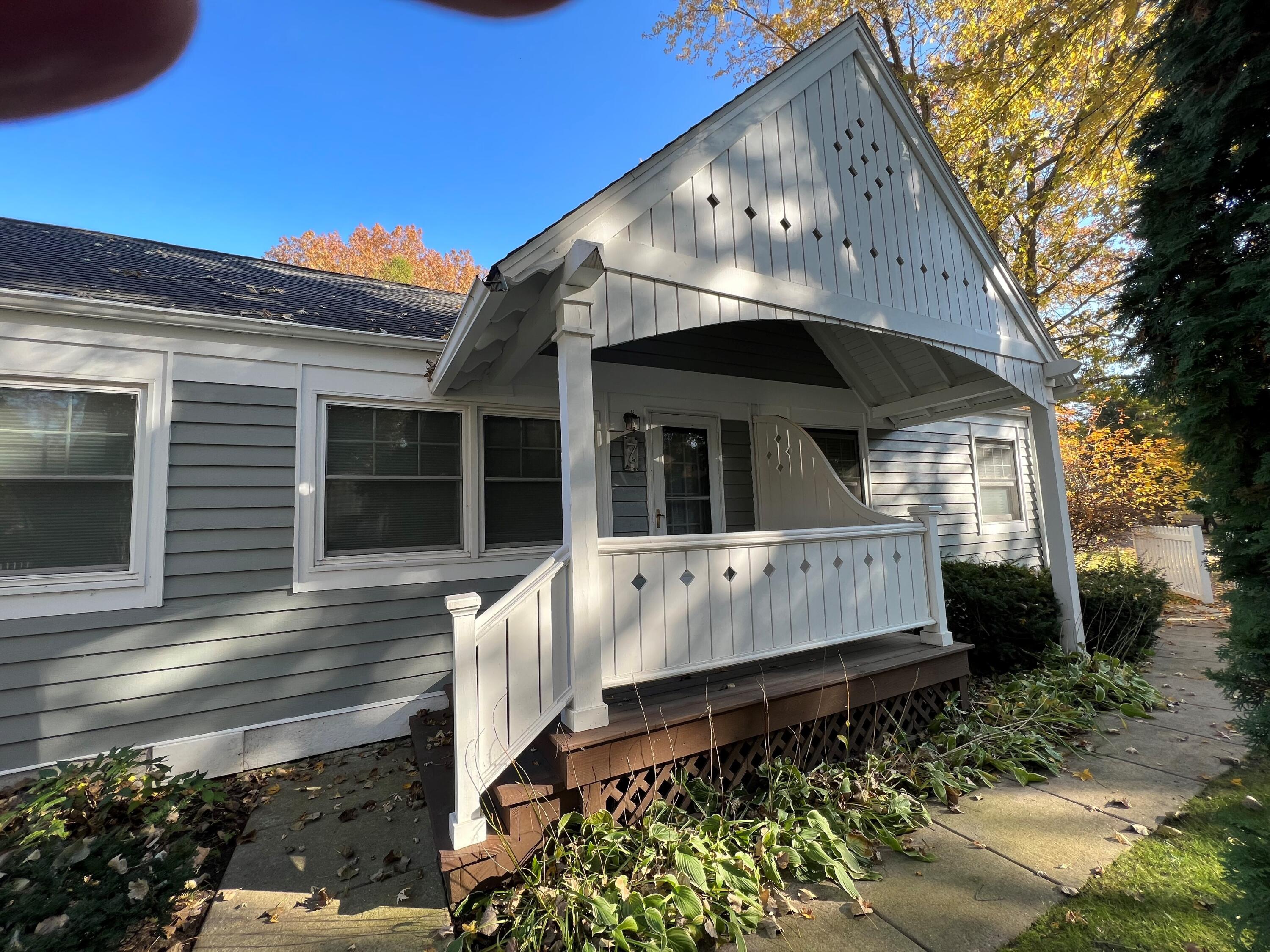Pirus Porch 2