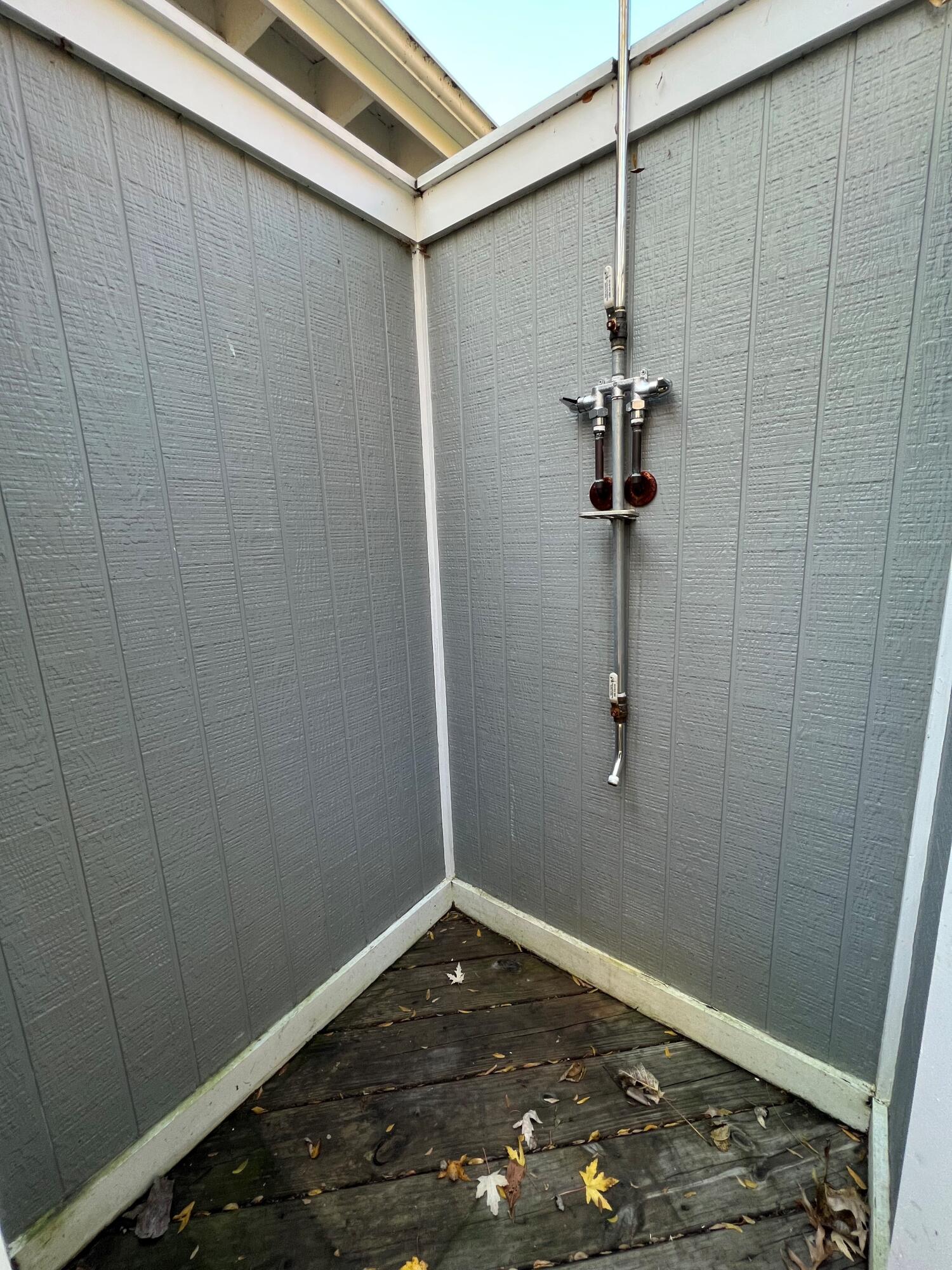 15577 Victor Road, Unit 7 Union Pier, MI 49129 - Photo 12 of 15 Pirus outdoor shower with hot and cold w