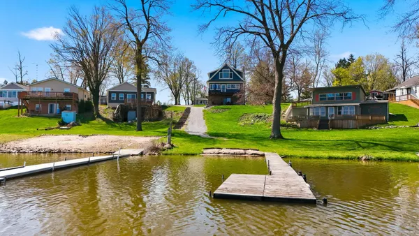 $524,900 | 160 Ln 100 Long Lake, Fremont, IN 46737
