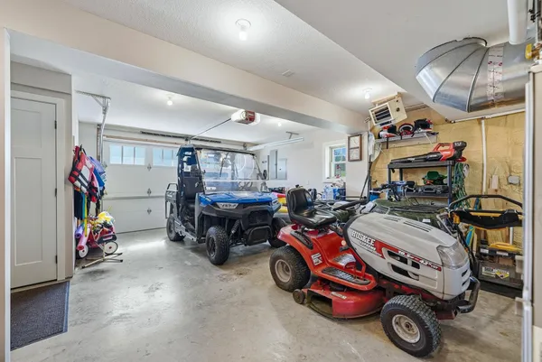 $524,900 | 160 Ln 100 Long Lake, Fremont, IN 46737