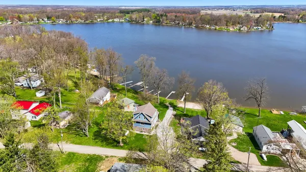 $524,900 | 160 Ln 100 Long Lake, Fremont, IN 46737