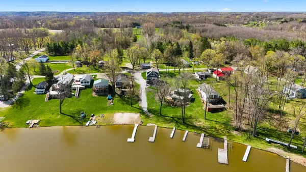 $524,900 | 160 Ln 100 Long Lake, Fremont, IN 46737