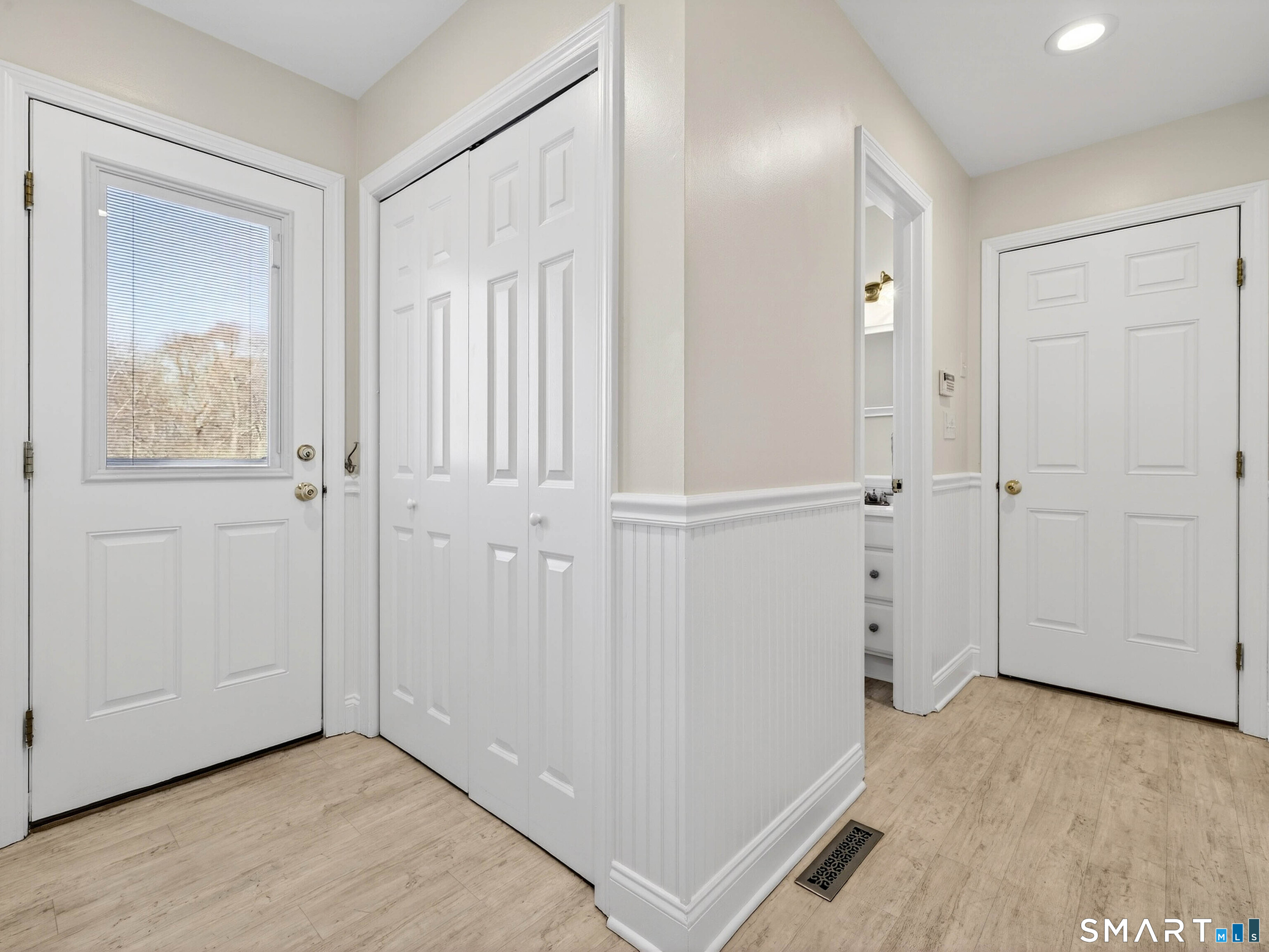 20 Colonial Heights Road East Haven, CT 06473 - Photo 15 of 39 an empty room with closet area