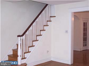 321 Sanford Road Upper Darby, PA 19082 - Photo 2 of 5 Living Room