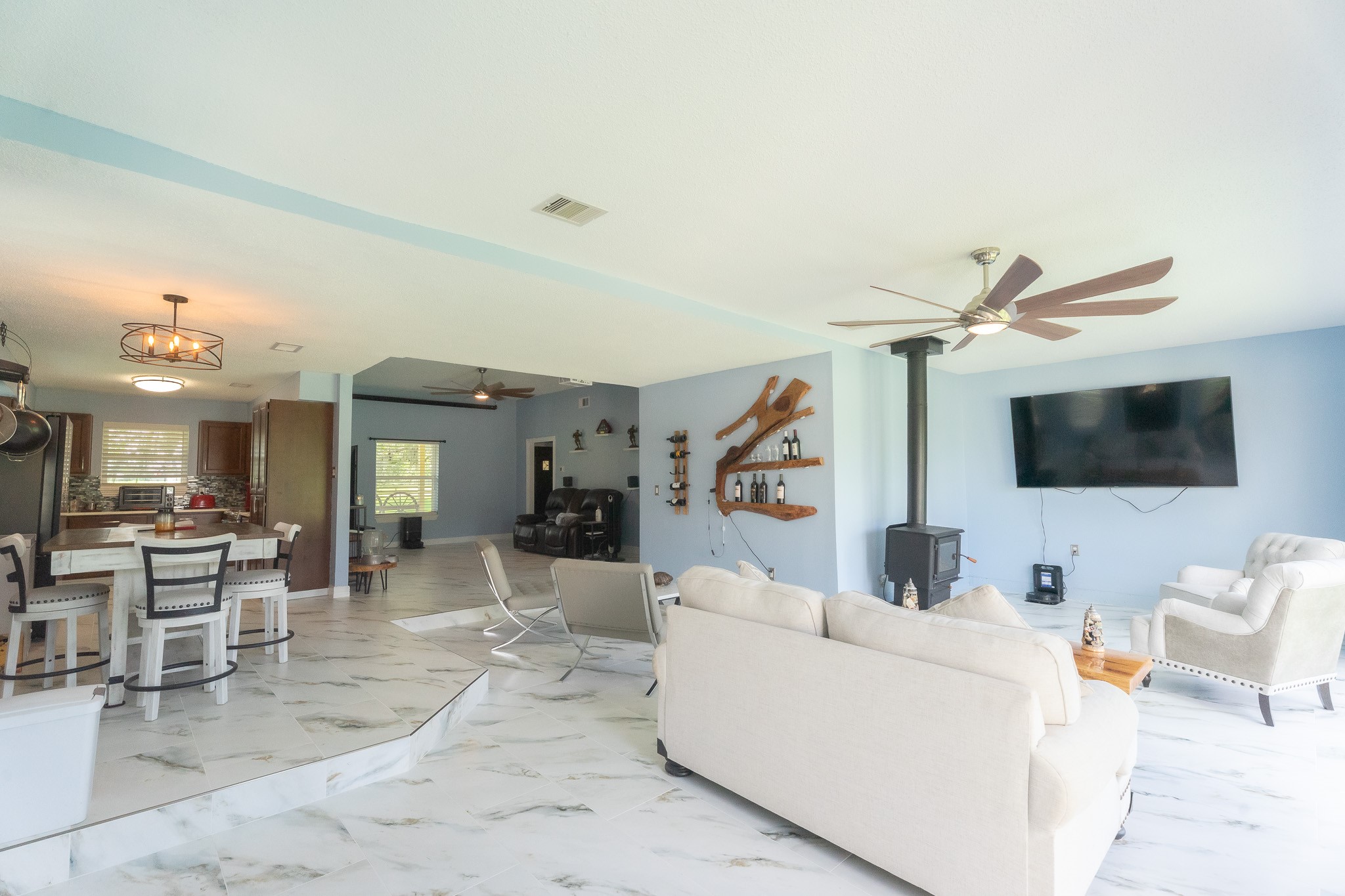 720 Winchester Trail Angleton, TX 77515 - Photo 23 of 34 Gallery Image 23