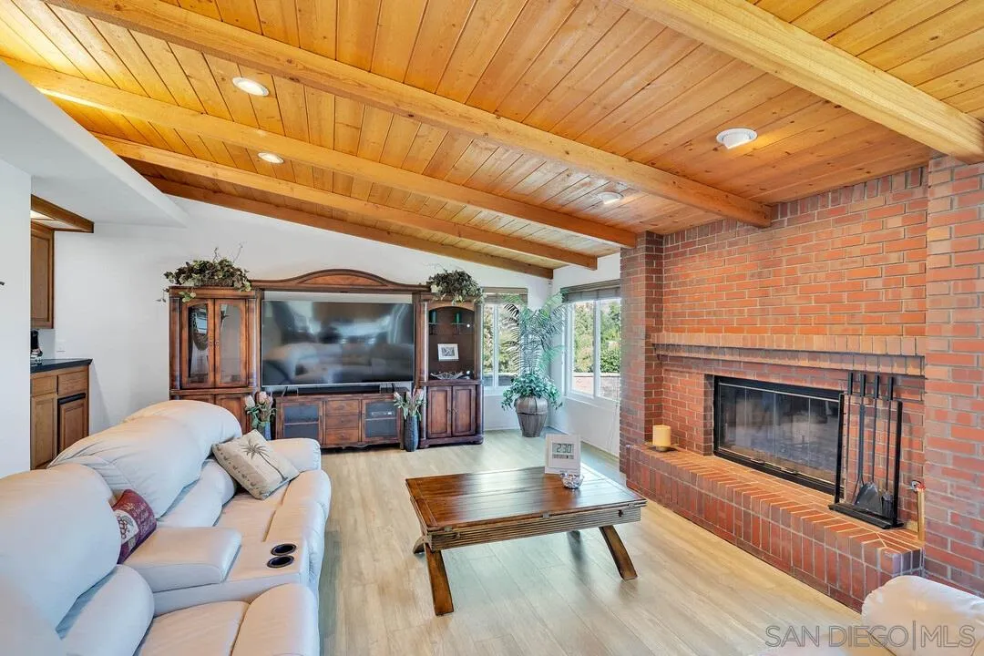 11531 Alba Rosa Drive Lakeside, CA 92040 - Photo 12 of 27 Gallery Image 12