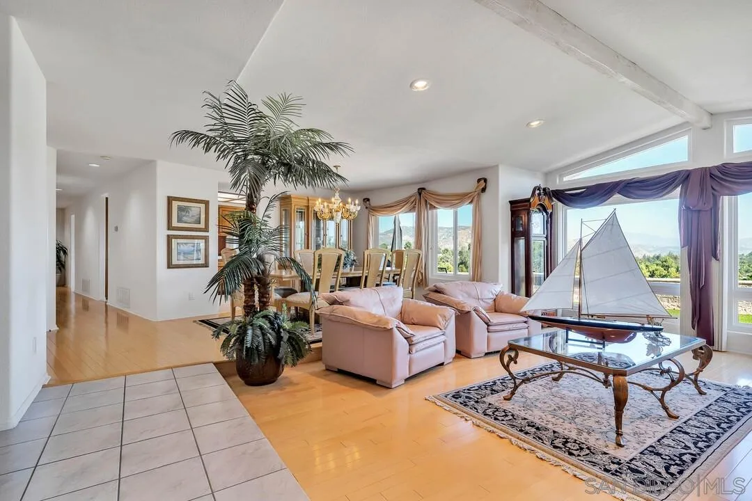 11531 Alba Rosa Drive Lakeside, CA 92040 - Photo 6 of 27 Gallery Image 6