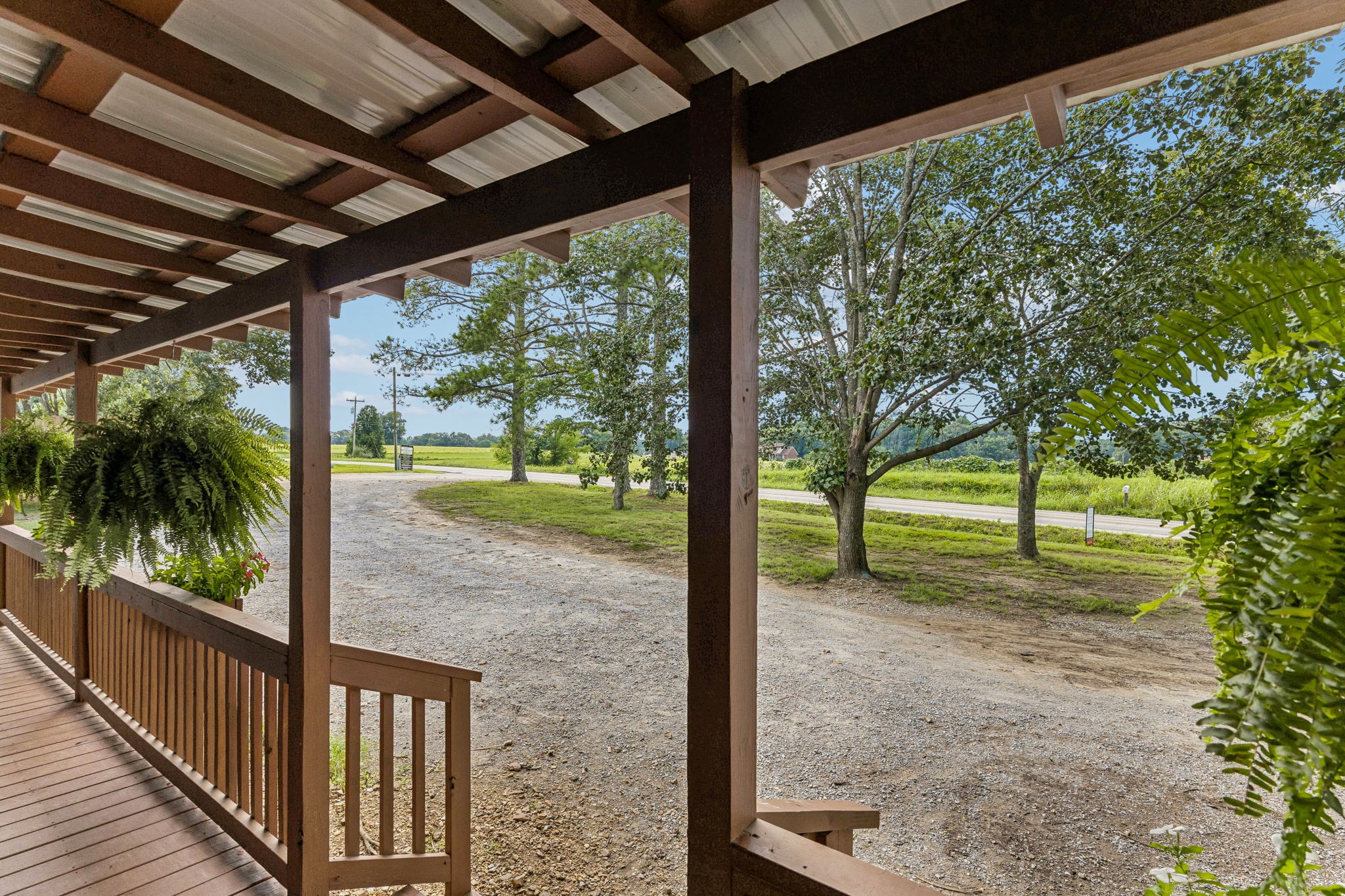 38 North Old Military Road Summertown, TN 38483 - Photo 3 of 22
