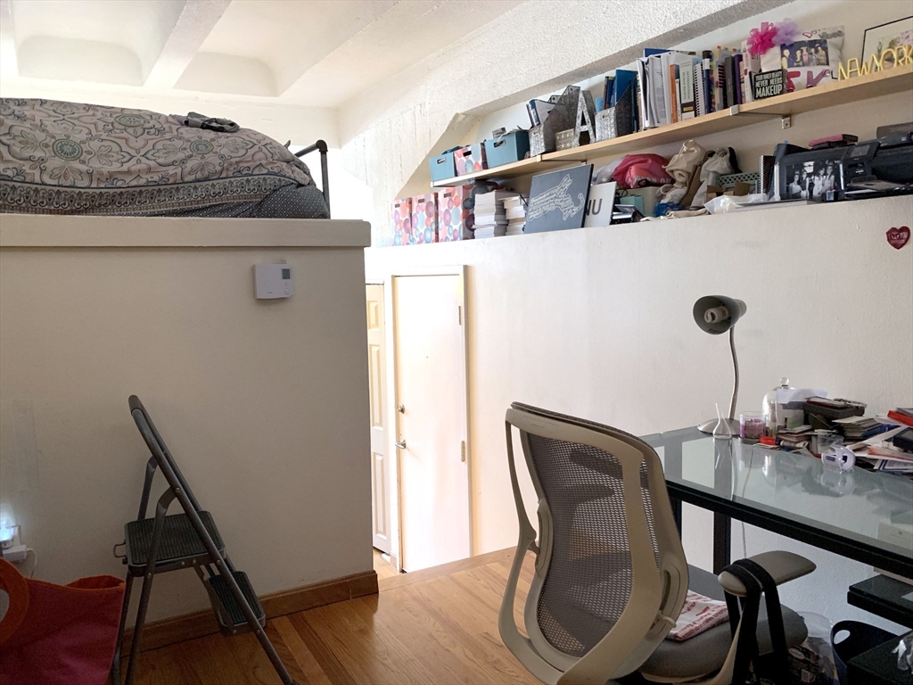 12 Stoneholm Street, Unit 515 Boston, MA 02115 - Photo 4 of 10