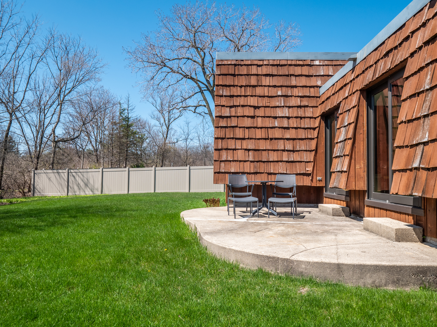 21W741 Bemis Road Glen Ellyn, IL 60137 - Photo 30 of 32 a view of swimming pool with outdoor seating and plants