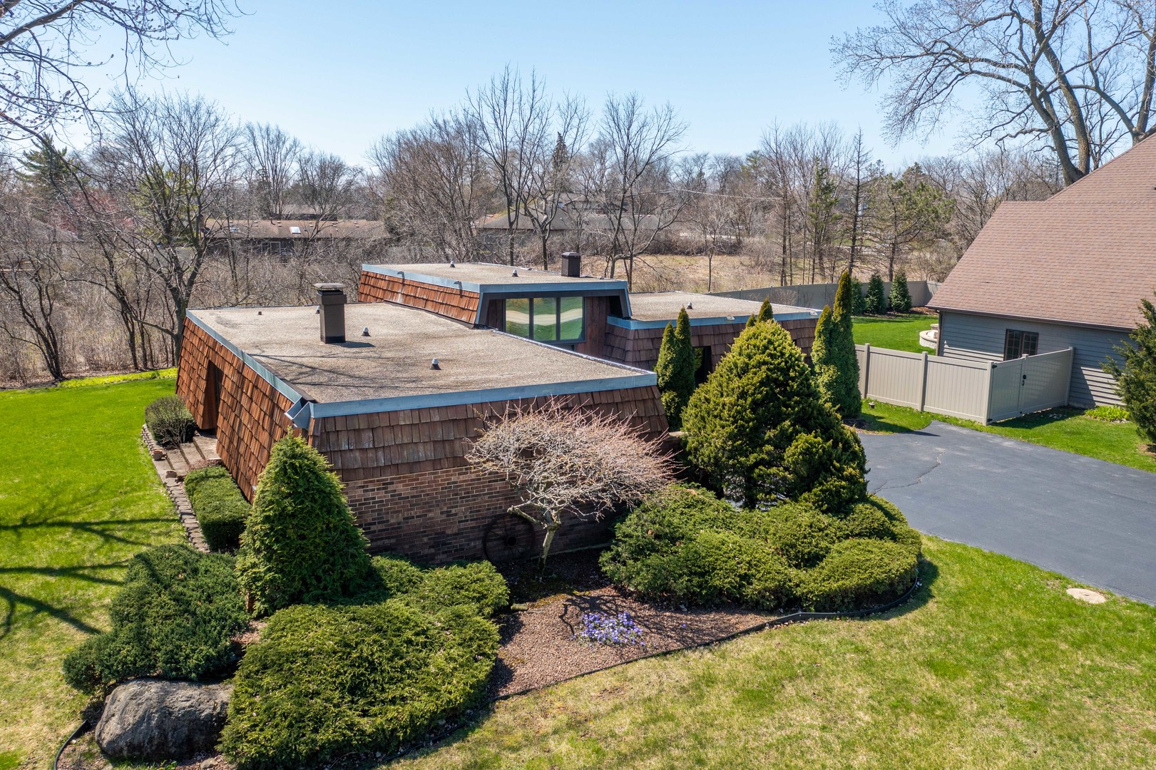 21W741 Bemis Road Glen Ellyn, IL 60137 - Photo 3 of 32 a front view of a house with garden