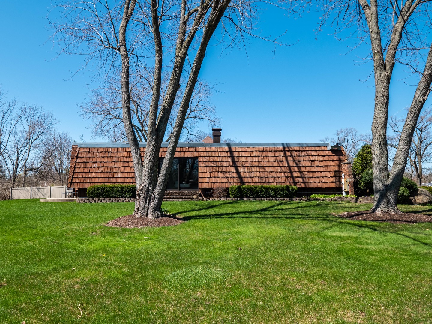 21W741 Bemis Road Glen Ellyn, IL 60137 - Photo 4 of 32 a view of outdoor space and yard