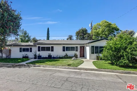 $1,195,000 | 1412 Lake Street, Glendale, CA 91201