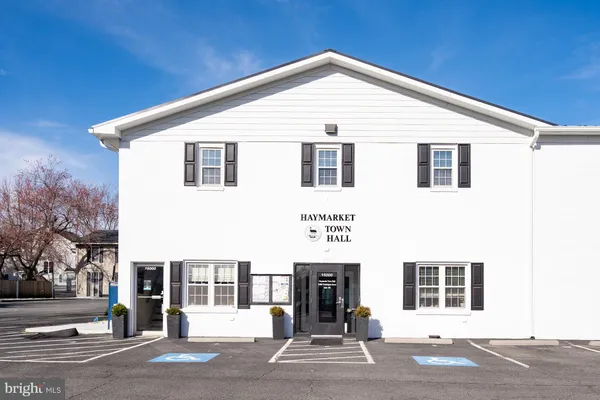 $495,000 | 15258 Rosemont Manor Drive, Haymarket, VA 20169