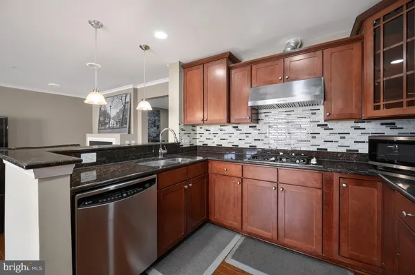 $495,000 | 15258 Rosemont Manor Drive, Haymarket, VA 20169