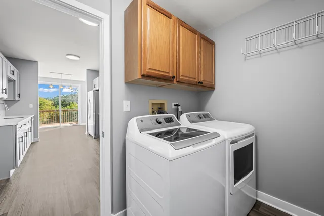 $2,500 | 231 Grandview Court, Algonquin, IL 60102