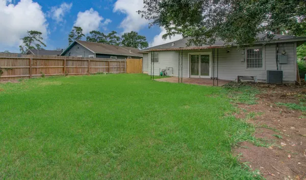 $1,600 | 3626 Songwood Street, Houston, TX 77023